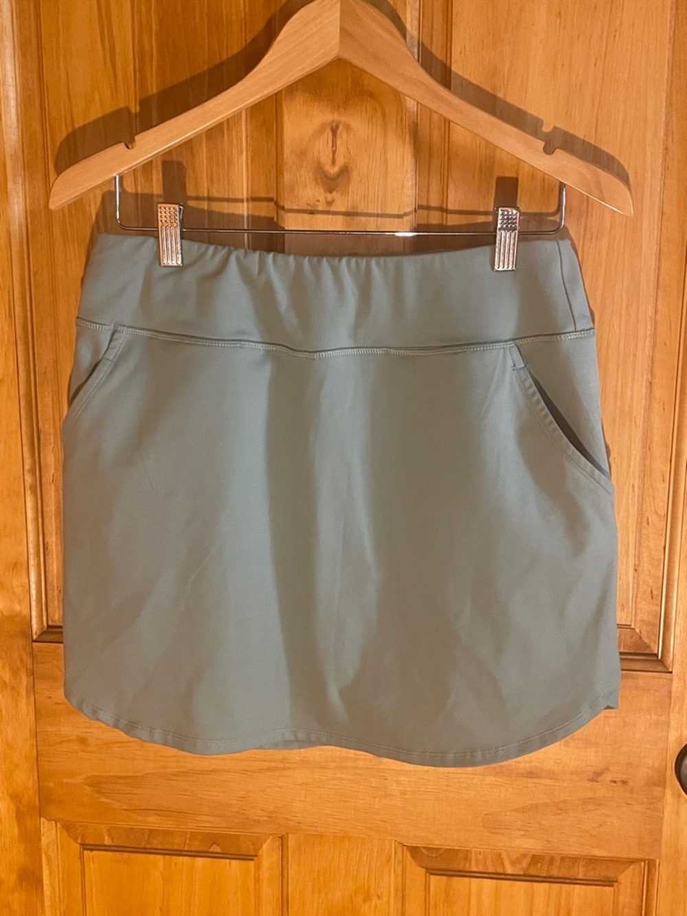 Cynthia Rowley Lt Green Skort, Sz Md, EUC